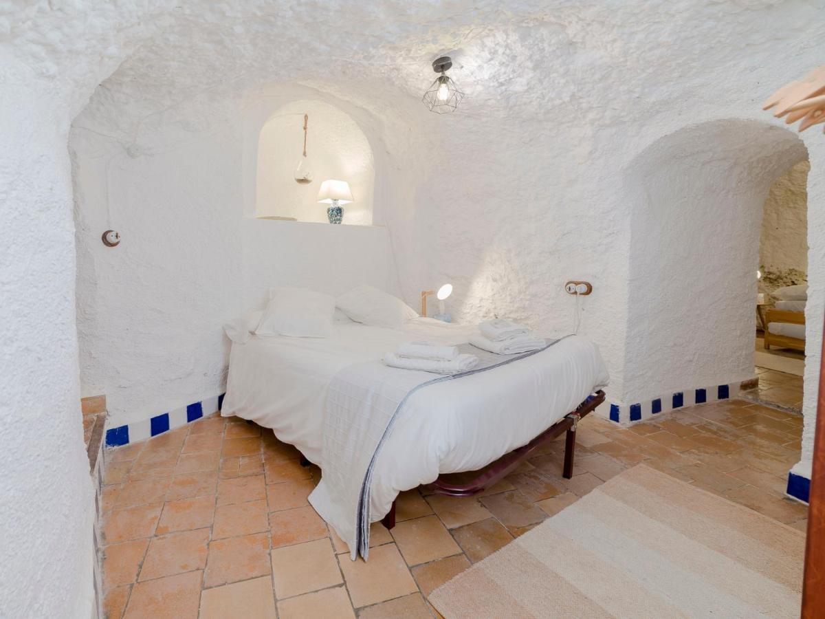 Cueva De Lindaraja By Interhome Granada