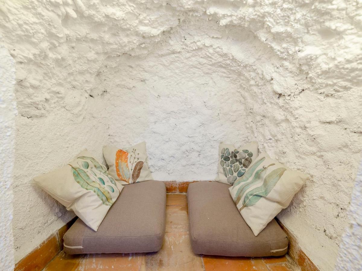 Cueva De Lindaraja By Interhome Granada